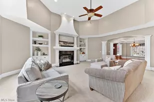 7565 Cottonwood Trail, Chagrin Falls, OH 44023 - Photo 9