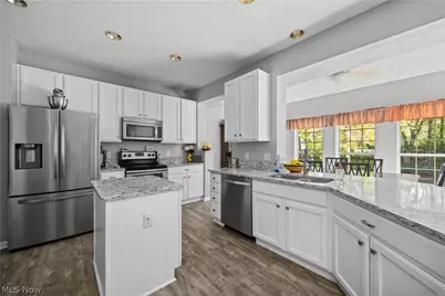5297 Garfield Boulevard, Sheffield Village, OH 44054 - Photo 17