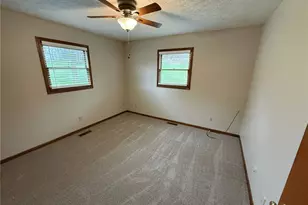 2286 Stonecreek Road SW, New Philadelphia, OH 44663 - Photo 13