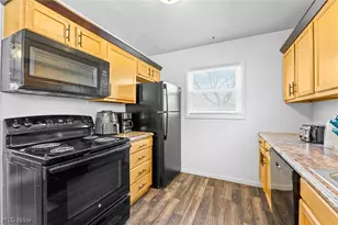 2225 Martha Ave NE, Canton, OH 44705 - Photo 7