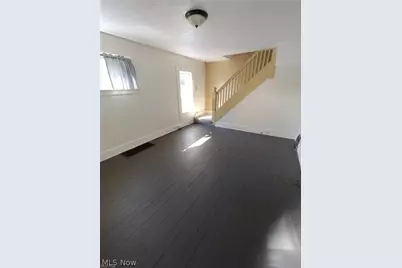 175 Charles Avenue NE, Warren, OH 44483 - Photo 3