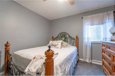 2435 Eastern Avenue, Alliance, OH 44601 - Photo 19