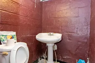 2106 Indiana Way NE, Canton, OH 44705 - Photo 13