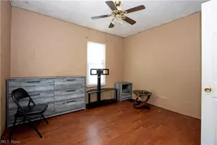 2106 Indiana Way NE, Canton, OH 44705 - Photo 15