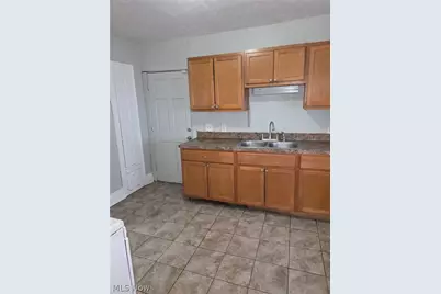 1719 Wayside Road, Loveland, OH 44112 - Photo 5