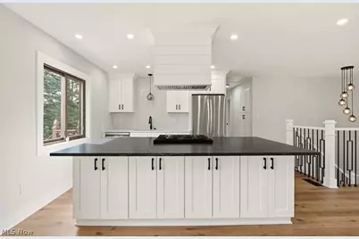 9415 Lawnfield Drive, Twinsburg, OH 44087 - Photo 7