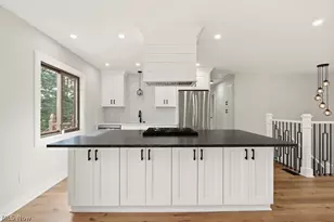 9415 Lawnfield Dr, Twinsburg, OH 44087 - Photo 7