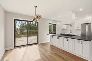 9415 Lawnfield Dr, Twinsburg, OH 44087 - Photo 3