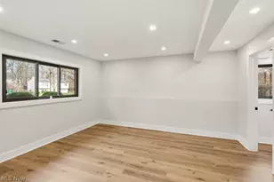 9415 Lawnfield Dr, Twinsburg, OH 44087 - Photo 21