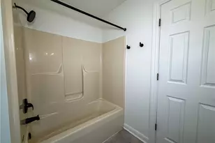 9825 Struthers Rd, New Middletown, OH 44442 - Photo 13