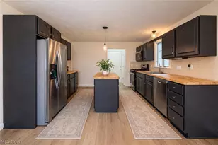 9825 Struthers Rd, New Middletown, OH 44442 - Photo 5