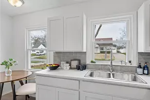 2549 26th St, Cuyahoga Falls, OH 44223 - Photo 9