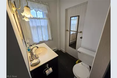 97 W Jefferson Street, Jefferson, OH 44047 - Photo 17