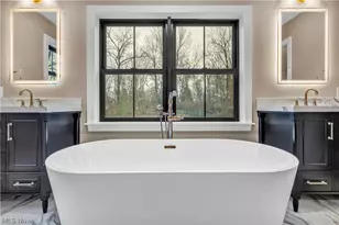 690 Club Dr W, Aurora, OH 44202 - Photo 33