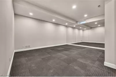 690 Club Drive W, Aurora, OH 44202 - Photo 47