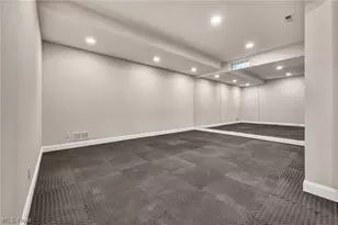 690 Club Dr W, Aurora, OH 44202 - Photo 47