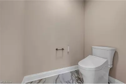 690 Club Drive W, Aurora, OH 44202 - Photo 35