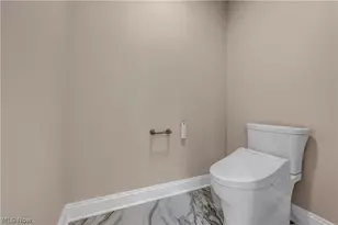 690 Club Dr W, Aurora, OH 44202 - Photo 35