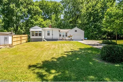 110 Boardman Boulevard, Boardman, OH 44512 - Photo 1