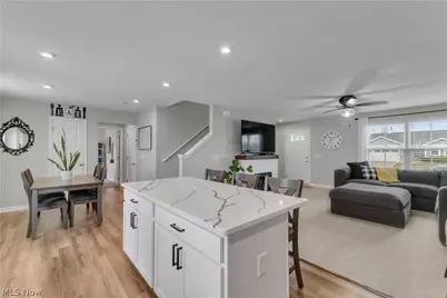 180 Wild Flower Drive, Elyria, OH 44035 - Photo 7