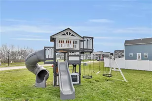 180 Wild Flower Dr, Elyria, OH 44035 - Photo 37