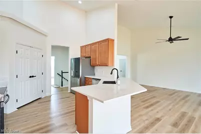 526 Paolo Circle NW, Canton, OH 44709 - Photo 9
