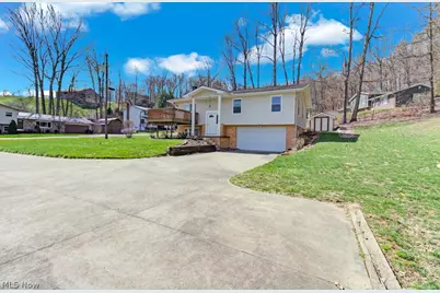 63 W Mohawk Drive, Malvern, OH 44644 - Photo 29