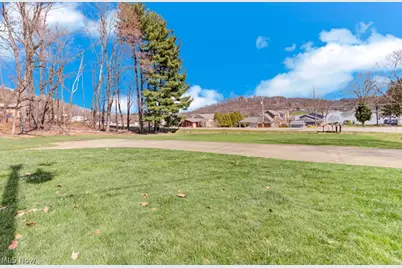 63 W Mohawk Drive, Malvern, OH 44644 - Photo 23