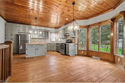 268 S Bayshore Drive, Columbiana, OH 44408 - Photo 3