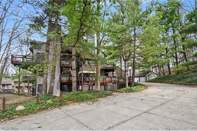 2197 Pinebrook Trail, Cuyahoga Falls, OH 44223 - Photo 35