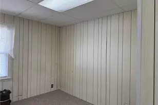 668 Springview Rd, East Liverpool, OH 43920 - Photo 17