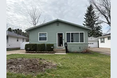 492 Franklin Avenue, Cuyahoga Falls, OH 44221 - Photo 1