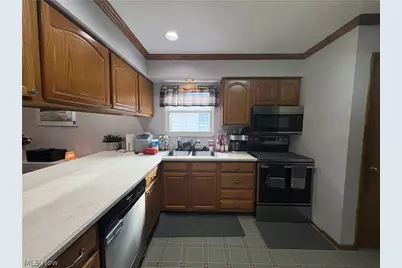 492 Franklin Avenue, Cuyahoga Falls, OH 44221 - Photo 7