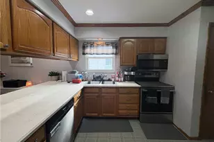 492 Franklin Ave, Cuyahoga Falls, OH 44221 - Photo 7