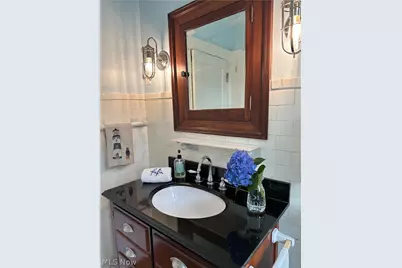 210 Storer Avenue, Akron, OH 44302 - Photo 27
