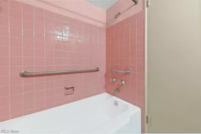 11820 Edgewater Drive #915, Oakwood, OH 44107 - Photo 21