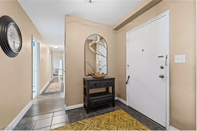 11820 Edgewater Drive #915, Oakwood, OH 44107 - Photo 9