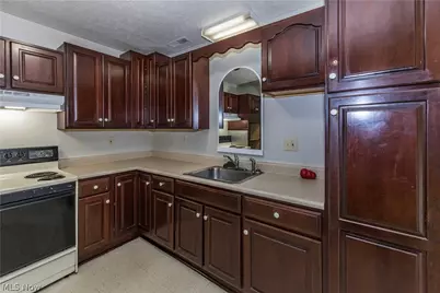 3800 Grace Drive, Kent, OH 44240 - Photo 5