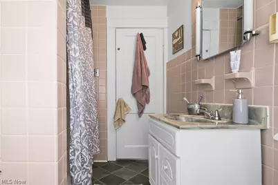 2144 Ridgewood Avenue, Alliance, OH 44601 - Photo 25