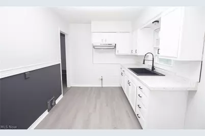 1326 Crestview Avenue, Akron, OH 44320 - Photo 7