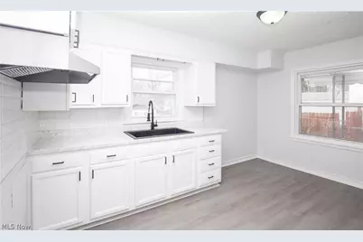 1326 Crestview Avenue, Akron, OH 44320 - Photo 11