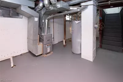 1326 Crestview Avenue, Akron, OH 44320 - Photo 21