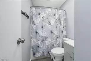 572 Bell Ave, Elyria, OH 44035 - Photo 27