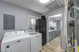 572 Bell Ave, Elyria, OH 44035 - Photo 33