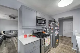 572 Bell Ave, Elyria, OH 44035 - Photo 19