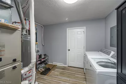 572 Bell Avenue, Elyria, OH 44035 - Photo 31