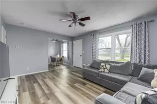 572 Bell Ave, Elyria, OH 44035 - Photo 13