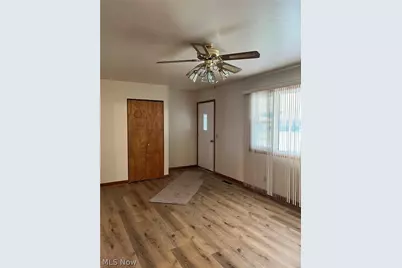 142 Essex Road, Mansfield, OH 44904 - Photo 5