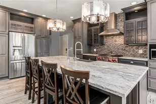 3168 Maple Creek Dr, Zanesville, OH 43701 - Photo 3