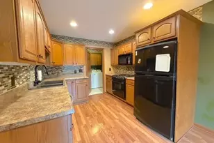 526 Oakdale Dr, Dover, OH 44622 - Photo 7